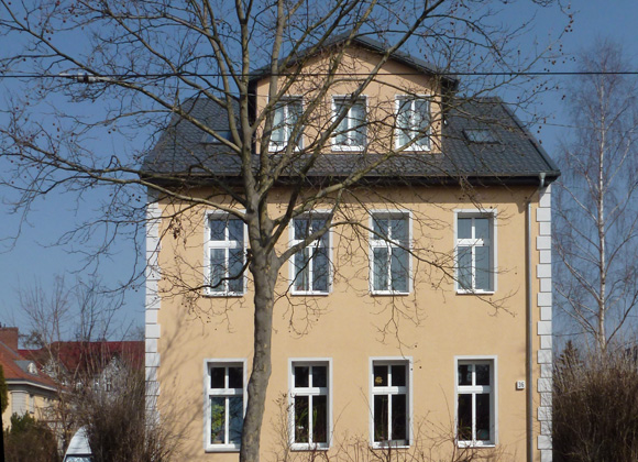 Sanierung und Dachgeschossausbau Mehrfamilienhaus